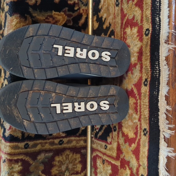 Sorel snow boots - Picture 3 of 5